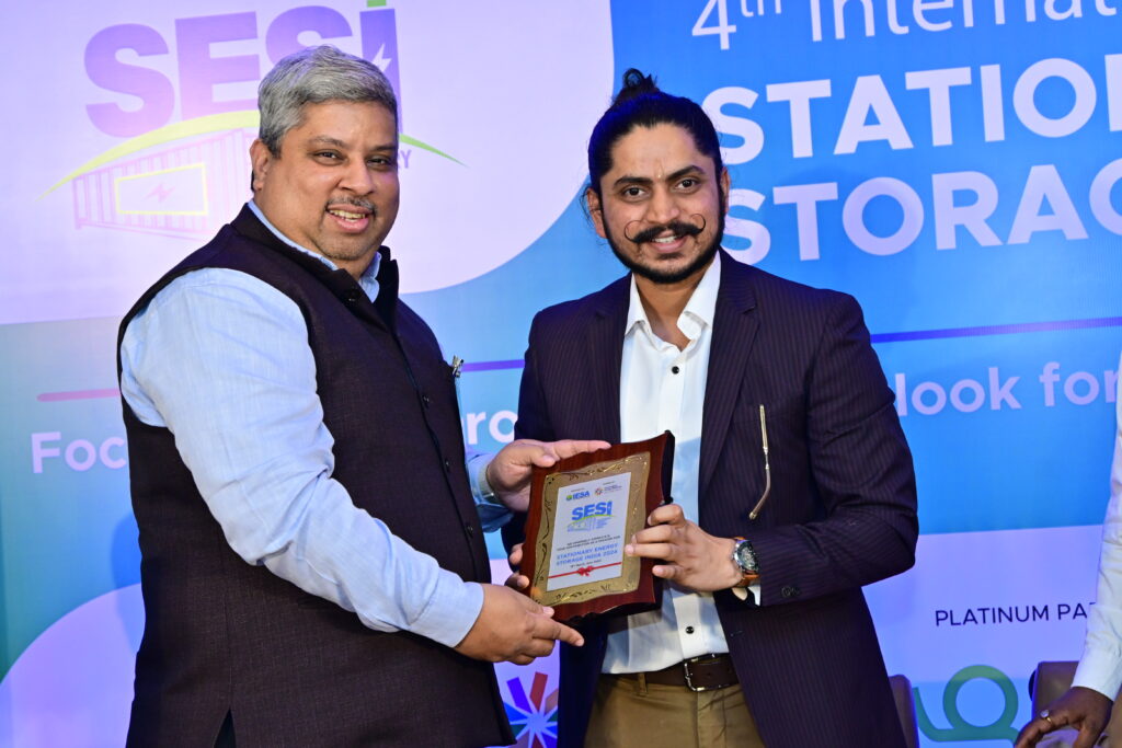 Akash Kaushik Honored for Inspirational Address at SESI Event